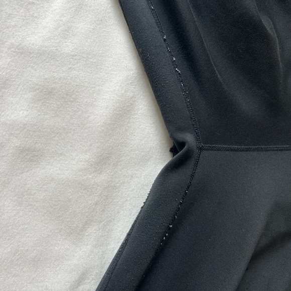 Nike Black High-Waisted Leggings - Picture 3 of 7